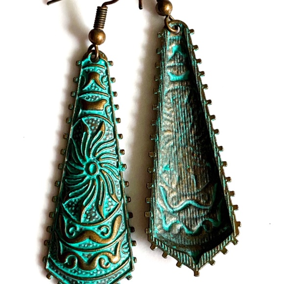 Vintage Copper Green Patina Bohemian Style Earrings - Picture 3 of 3